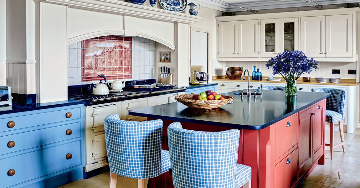 Spray Painting Old Furniture