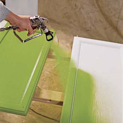 Spray Painting S Painter, How To Paint Cabinet Doors With Sprayer